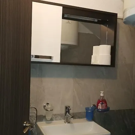 Apartment Hana Radini